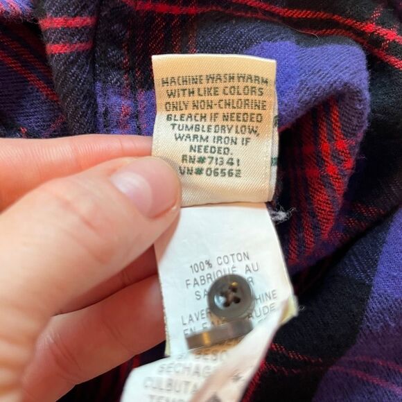 LL Bean Scotch Plaid Flannel Shirt Relaxed Purple Red Small Gorpcore Cabin Fall - Picture 9 of 9